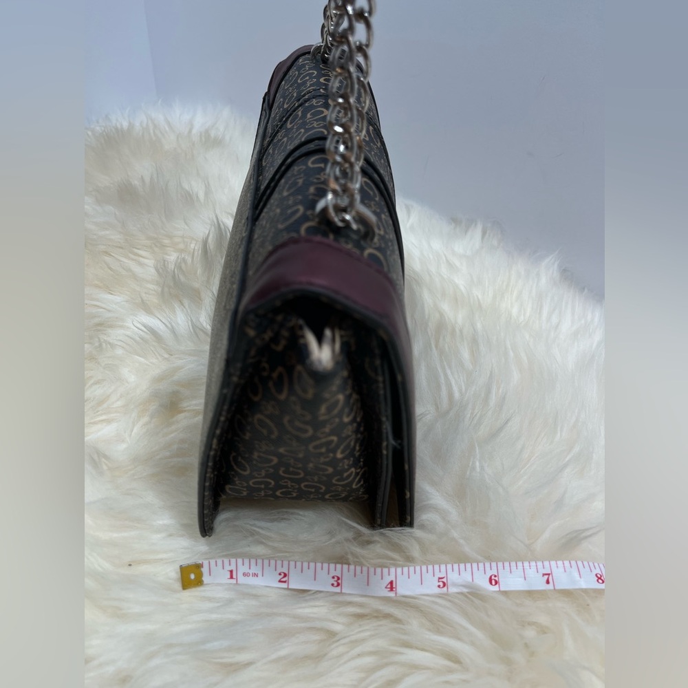 Guess Buzz Signature Satchel/ Crossbody Adjustable 2-way wear - Picture 14 of 16